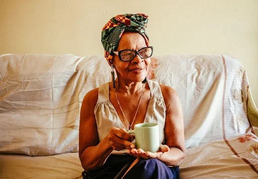 You are currently viewing Ancestral knowledge: The woman who enlightens and directs our way.